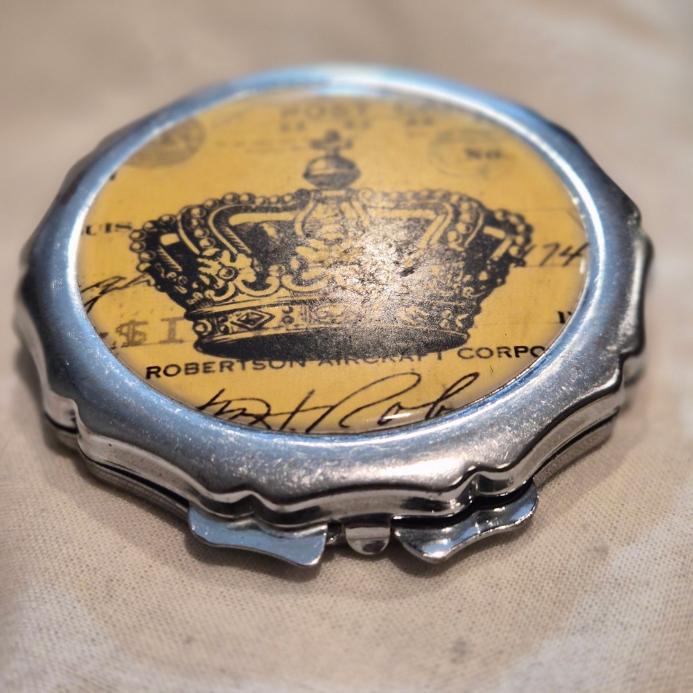 Crown Postcard Compact Mirror Robertson Aircraft Corp Silver Tone Scalloped - Picture 2 of 6